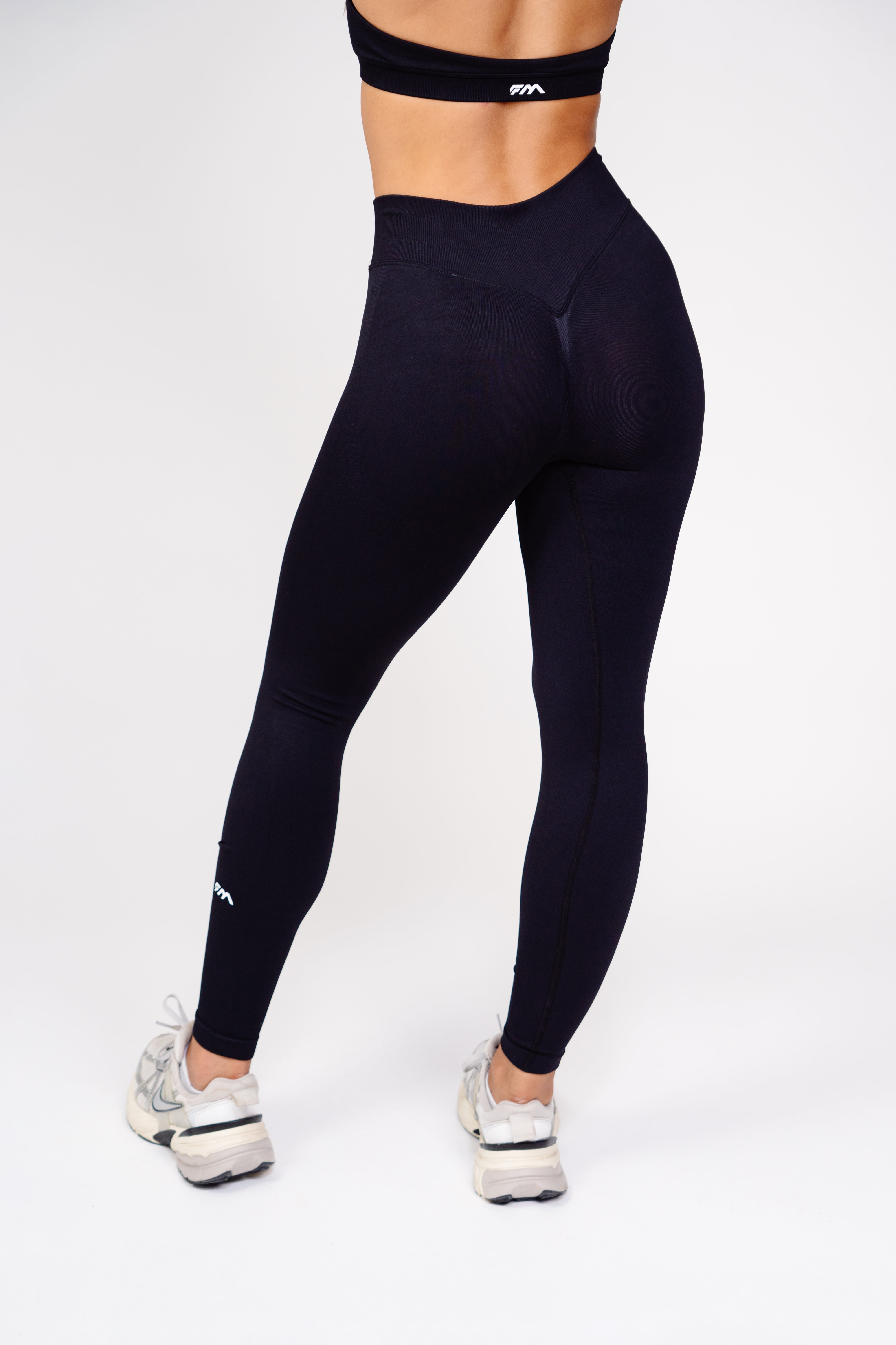 CORE LEGGINGS BLACK