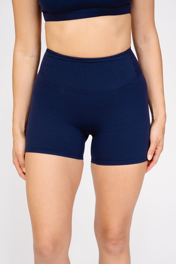 ESSENTIAL SHORTS NAVY BLUE